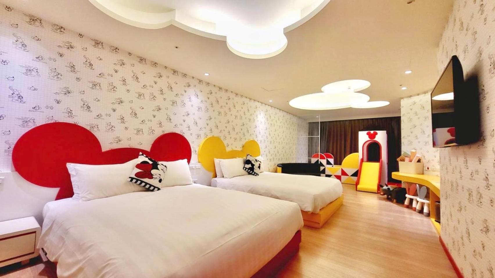 Grand Bay Resort Hotel Heng-ch'un Екстериор снимка Hello Kitty themed hotel room