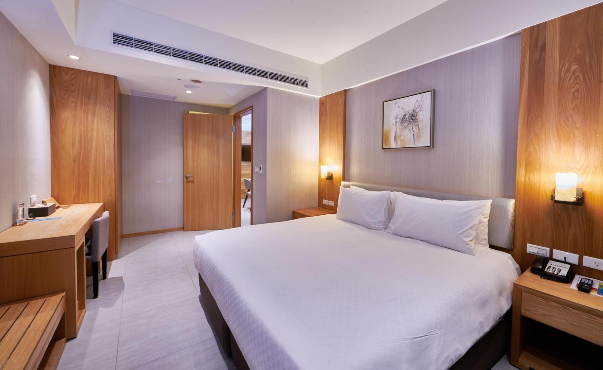 Grand Bay Resort Hotel Heng-ch'un Екстериор снимка A bedroom at the hotel