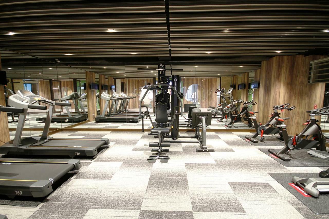 Grand Bay Resort Hotel Heng-ch'un Екстериор снимка The gym at the hotel
